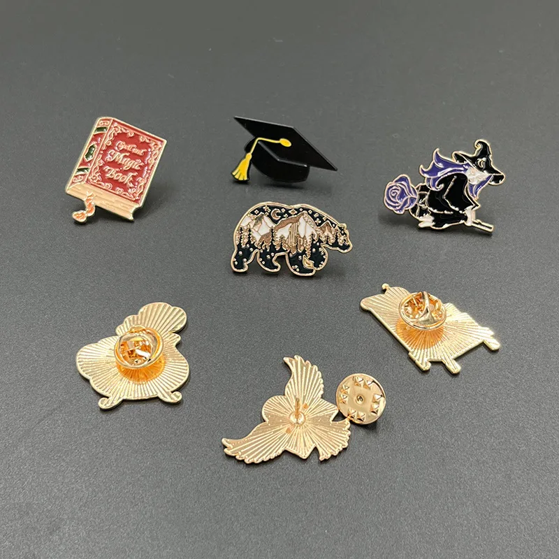 Anime Kingdom Merchandise - Yeni film ürünleri broşları, metal rozetler,