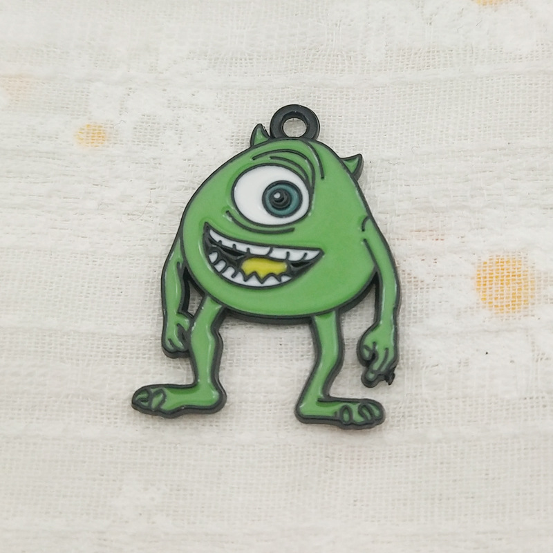 10 adet Karikatür Güney İronik - Anime Merchandise For Sale incelemesi ve fiyatı
